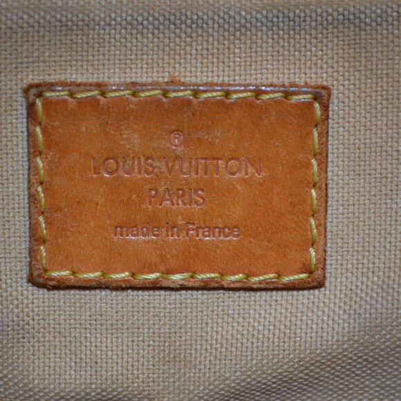 Authentic LOUIS VUITTON Siracusa White Damier Azur Shoulder Bag with COA(GUC) - Picture 10 of 12